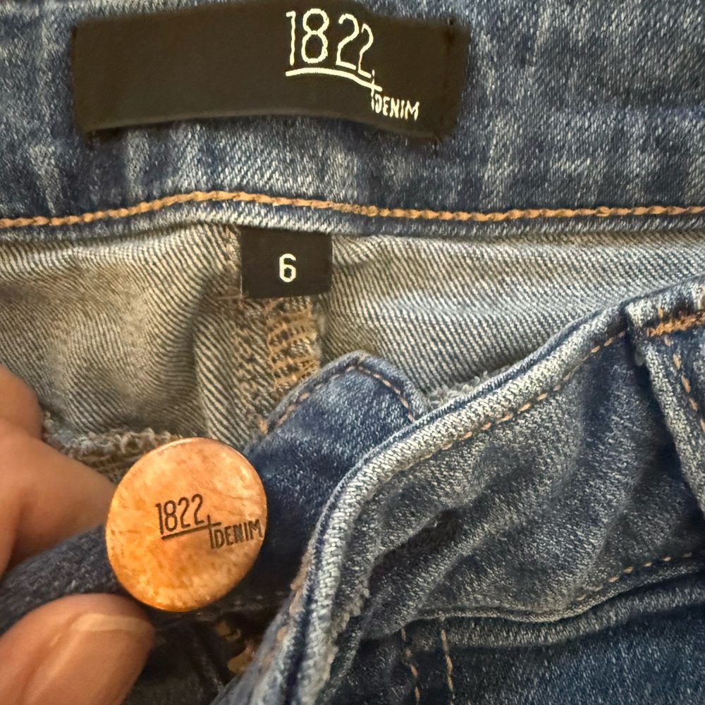 1822 Denim Blue Jean Shorts with Distressed Frayed Hem - Picture 2 of 5